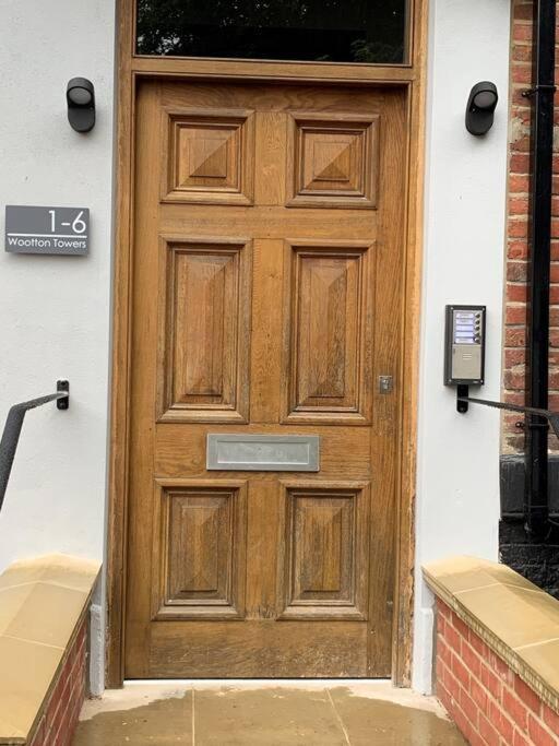 Large, Newly Renovated, Three Bedroom Town Centre Split Level Apartment With Free Parking, Sleeps Seven - Walking Distance To Beach Bournemouth Exteriér fotografie